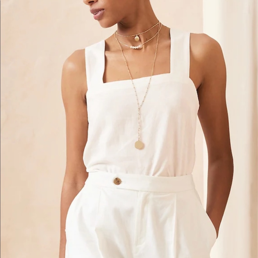Banana Republic Square Neck Linen Tank in Off White
